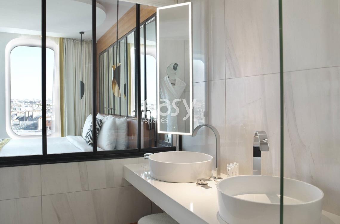 Salle de bain spacieuse pour shooting Paris 75